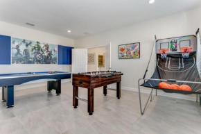 Superior 9 Bed Games Room, Pool Spa Themed Rooms! Home